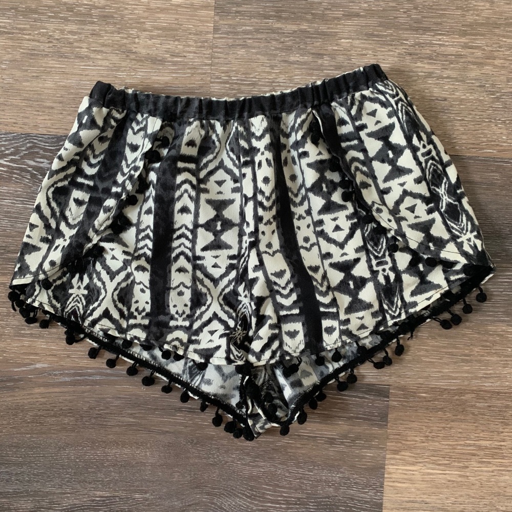 Pom Pom Shorts